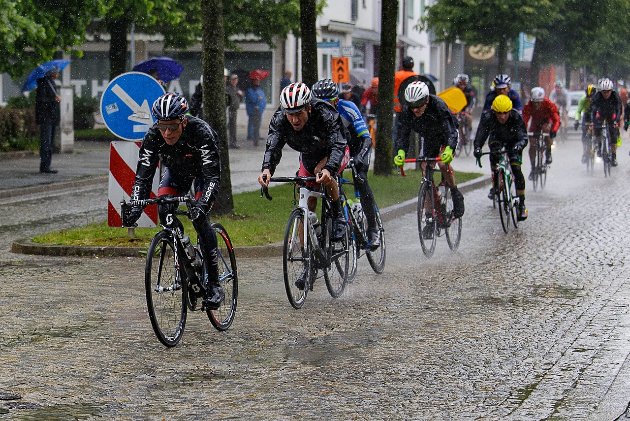 radfahrer im regen