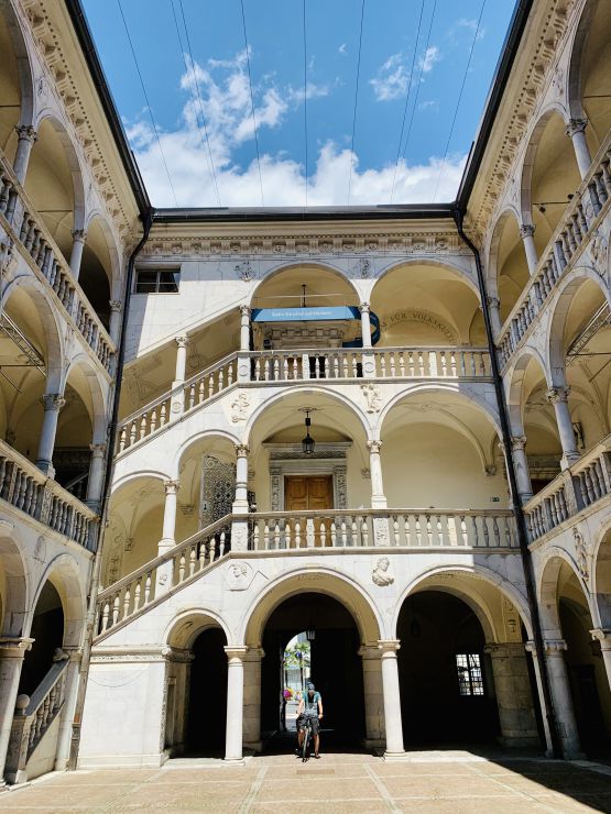 Schloss Porcia