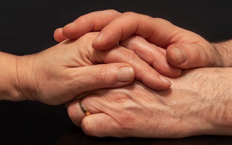 Hand in Hand Hand in Hand